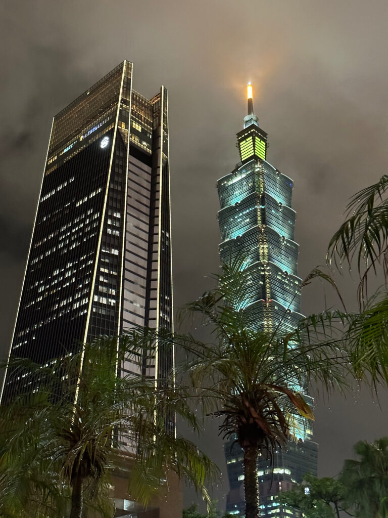 Taipei 101 bei Nacht